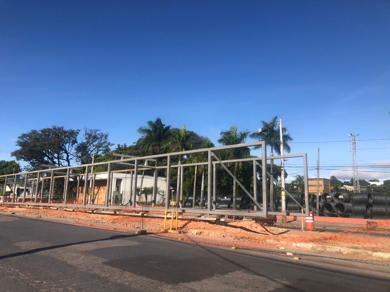 Obras do SIM avançam com montagem da estrutura da estação 10, na av. David Sarnoff