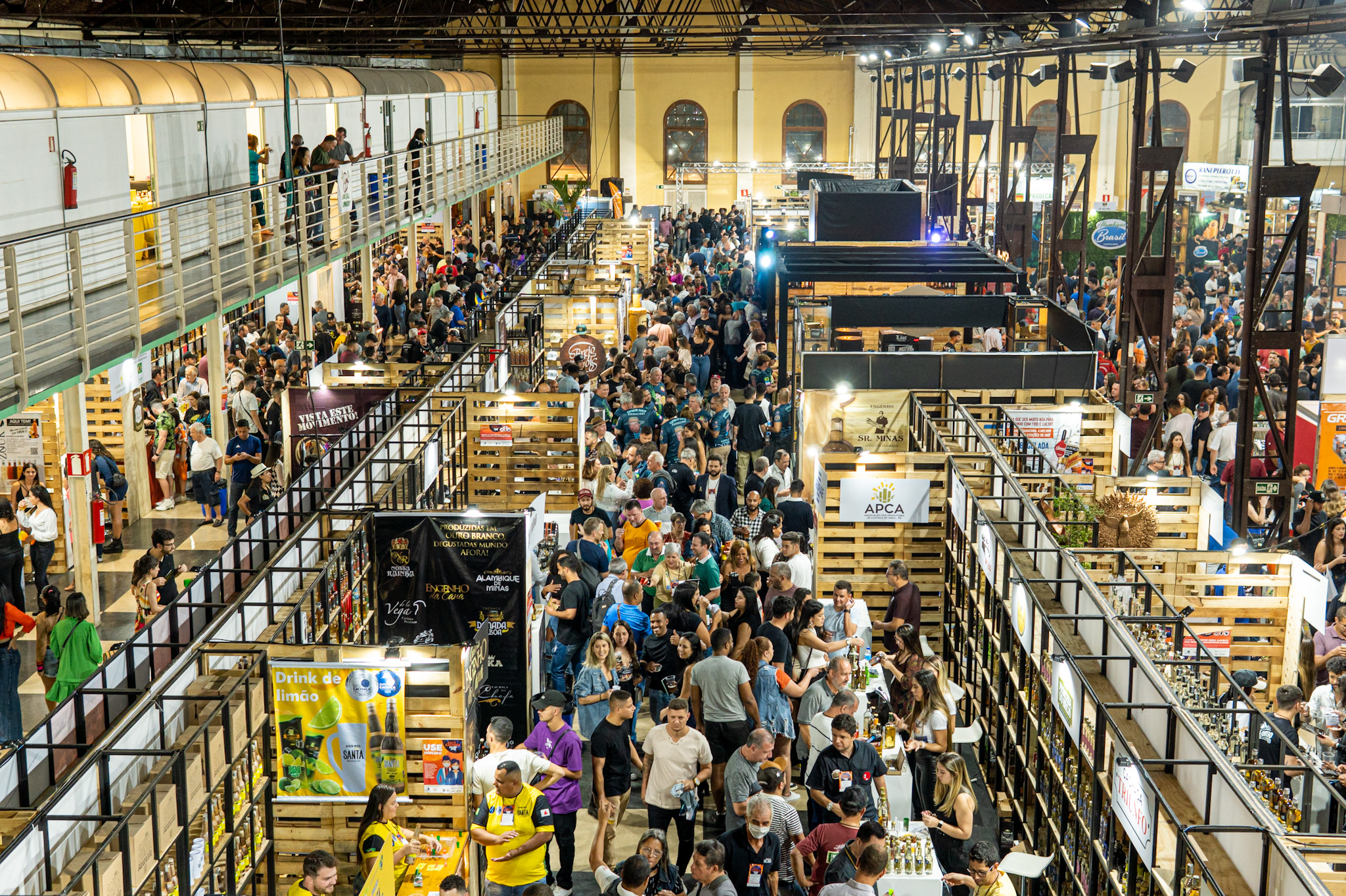 EXPOCACHAÇA FOMENTA O MERCADO DA BEBIDA EM BH