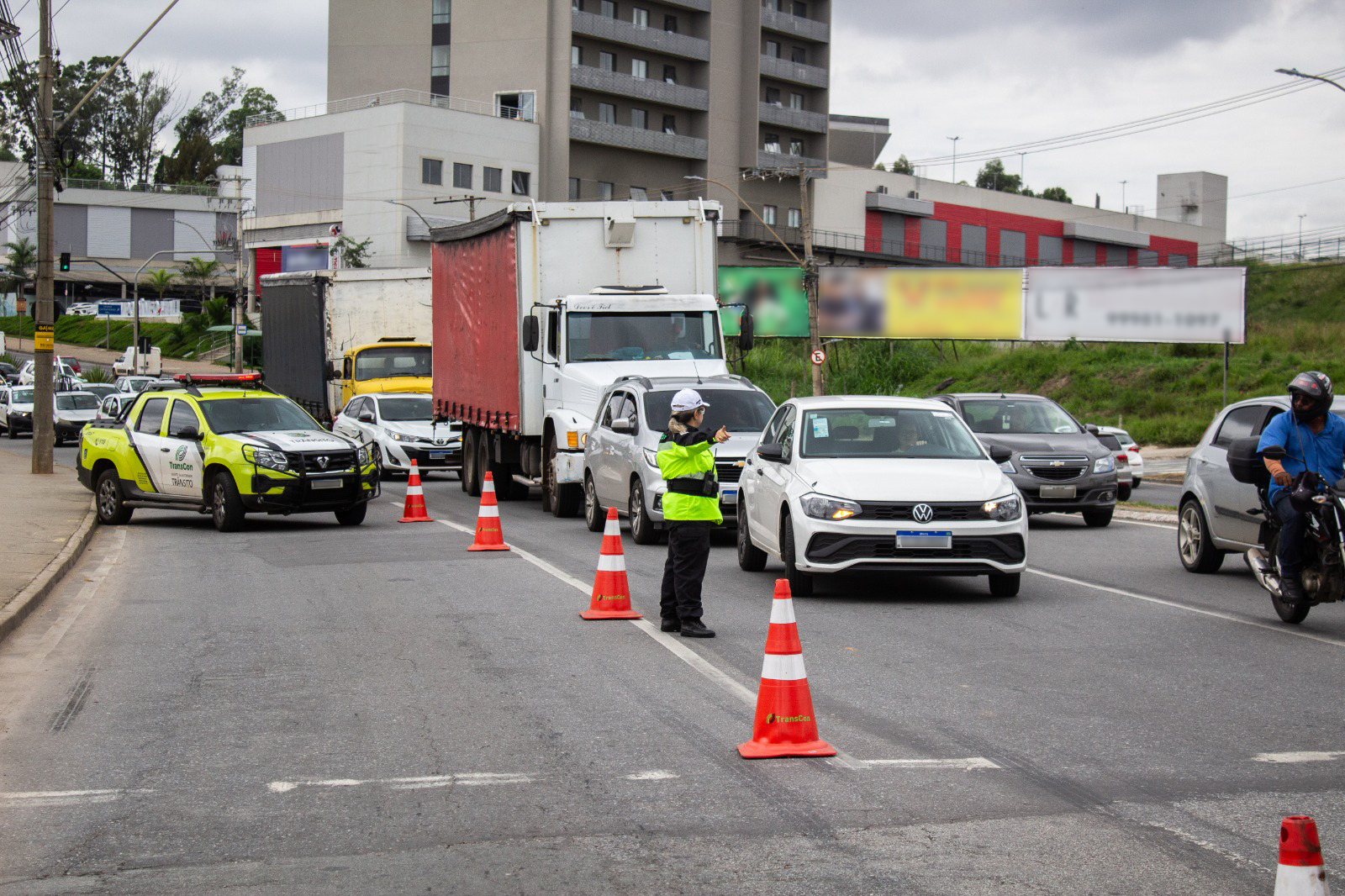 Transcon realiza Blitz educativa que busca conscientizar motoristas sobre os perigos de beber e dirigir