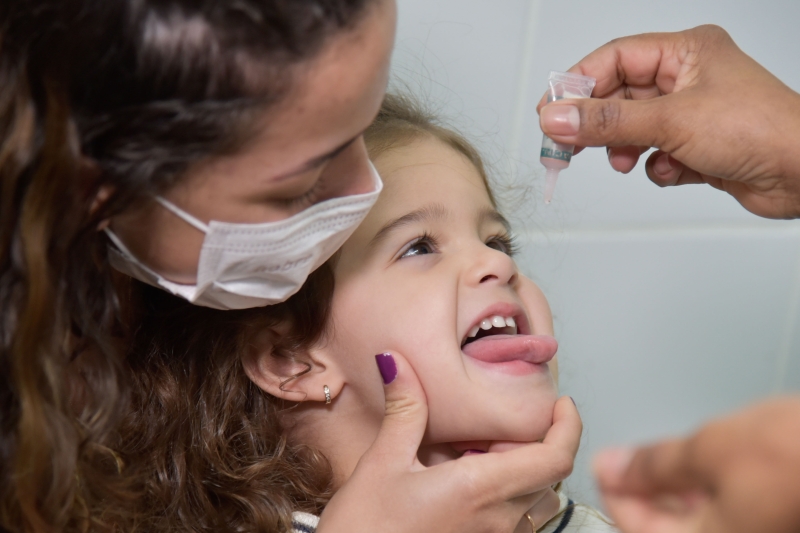 Vacinação contra a poliomielite em Contagem vai até o dia 14 de junho