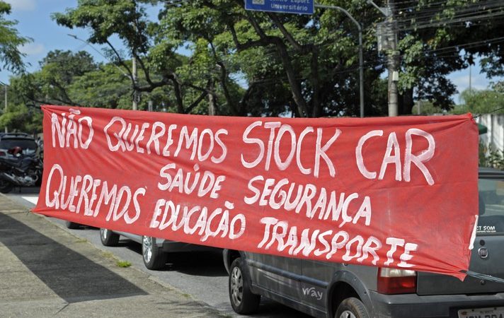 AGU ingressa com ação pública na Justiça Federal para suspender Stock Car nas proximidades da UFMG