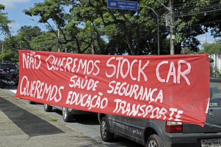 AGU ingressa com ação pública na Justiça Federal para suspender Stock Car nas proximidades da UFMG