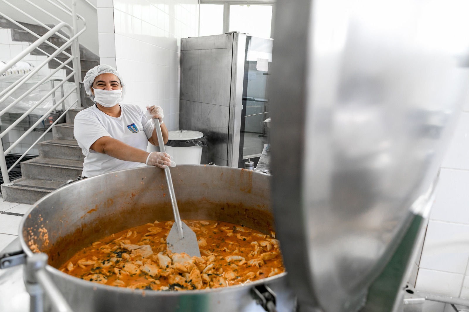 Comida no prato a baixo custo: conheça o cardápio da semana nos restaurantes populares de Contagem