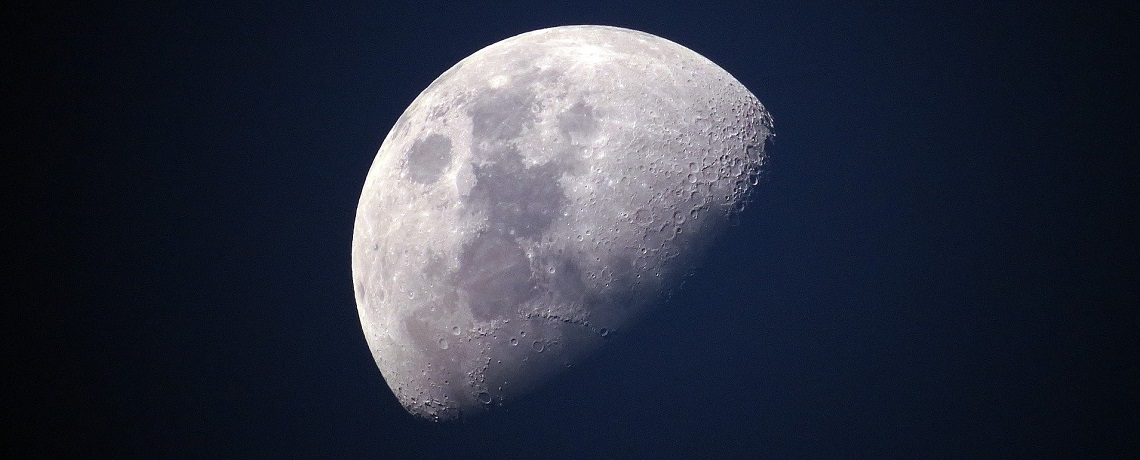 Noite Internacional de Observação da Lua no Espaço do Conhecimento UFMG