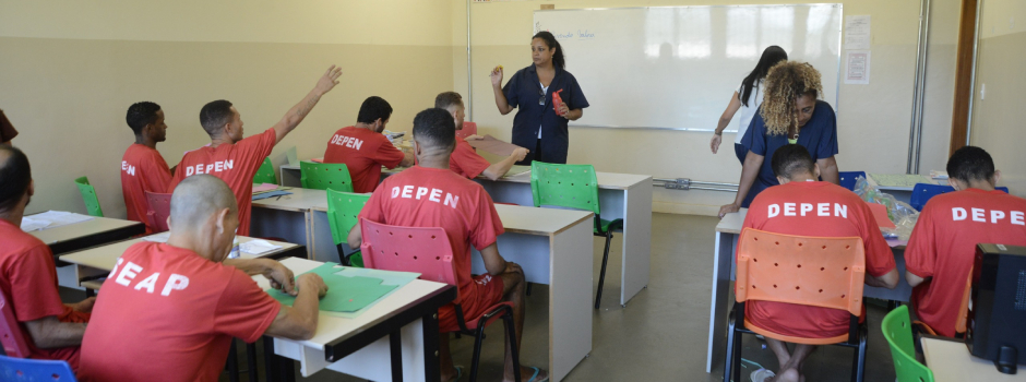 Unidades prisionais e socioeducativas de Minas contam com a dedicação de mais de 2 mil professores