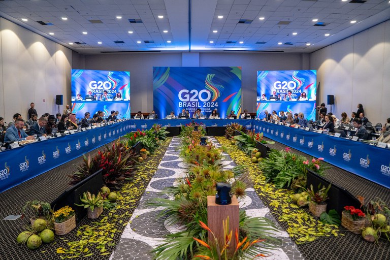 PREVENÇÃO DE DESASTRES:  Reunião do G20 apresentará ações de prevenção de desastres climáticos em periferias brasileiras