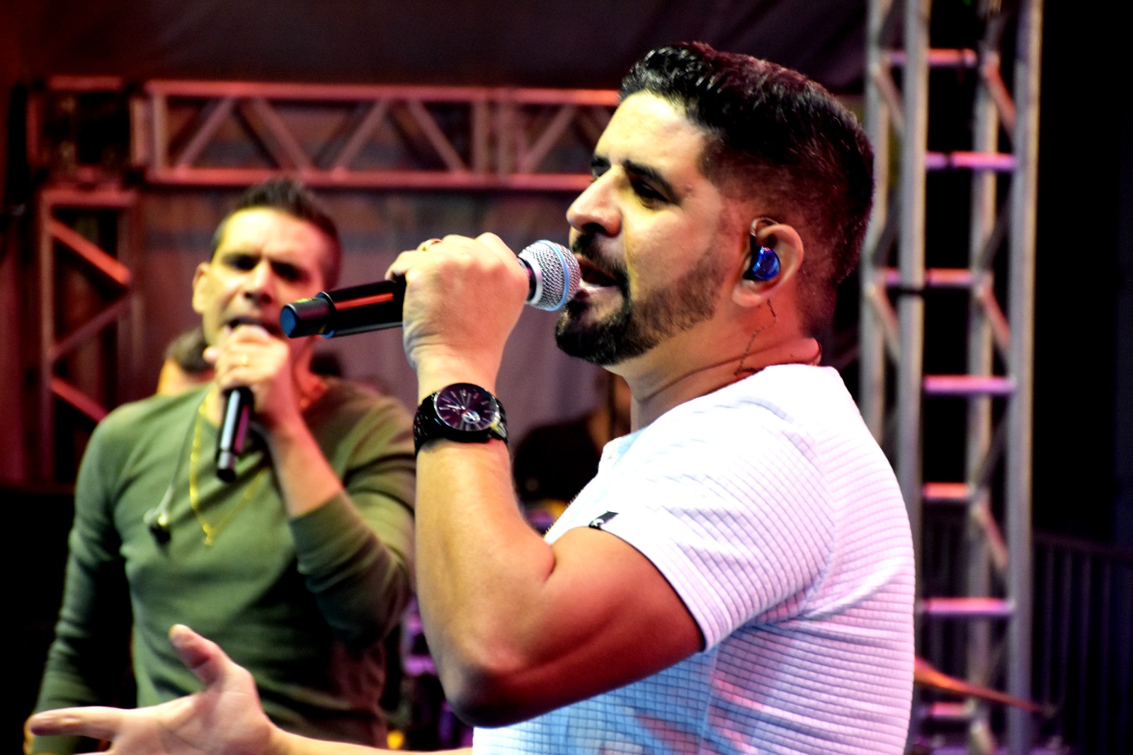 Domingo será de sertanejo na Feira do Mineirinho