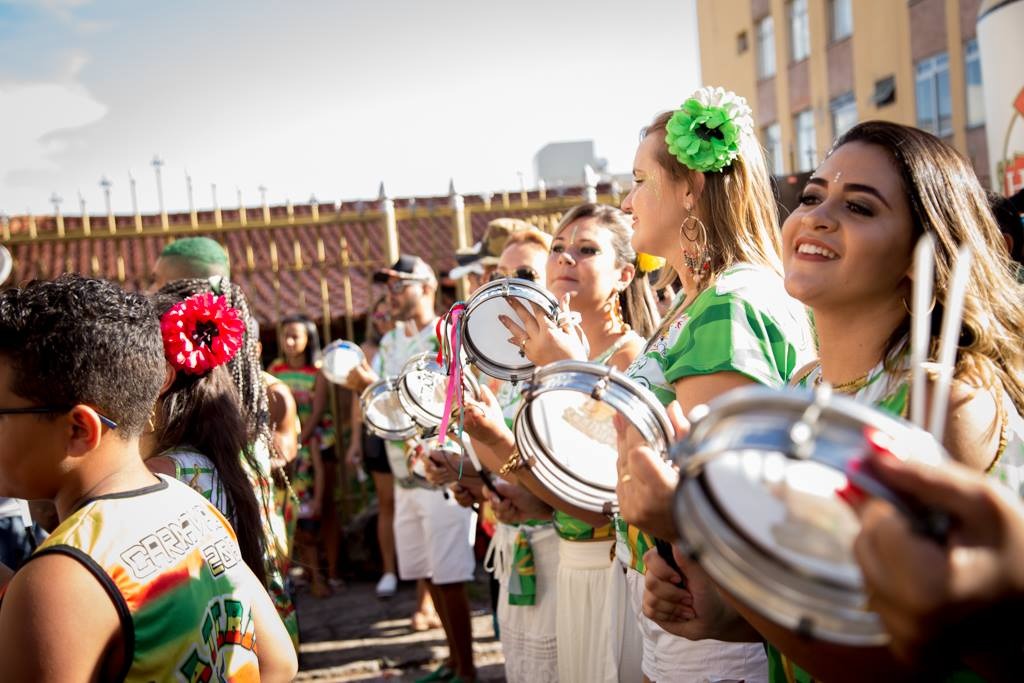 CARNAVAL 2025: BLOCO DOS BUTEQUEIROS CONVOCA MULHERES DA RMBH PARA A FERVOROSA BATERIA