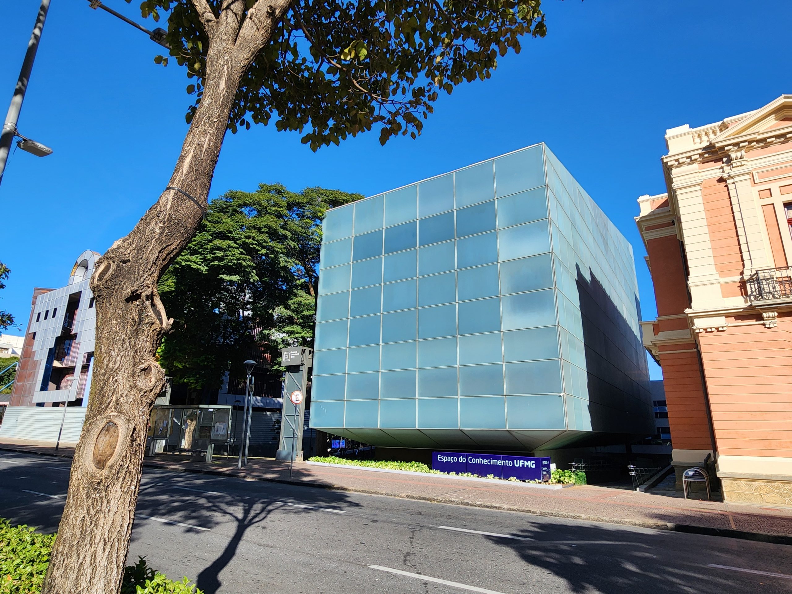 Programação de férias do Espaço do Conhecimento UFMG inclui oficina de criação de câmara escura