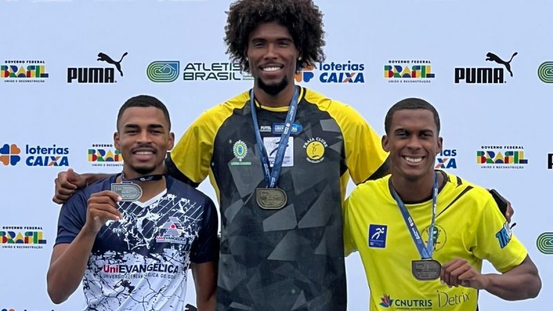 Tiago Lemes, atleta do CTE-UFMG vence 400 metros rasos em competição nacional indoor