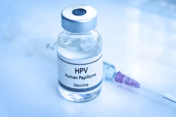 Contagem está entre os municípios mineiros na estratégia para vacinar 137,2 mil jovens contra HPV no estado