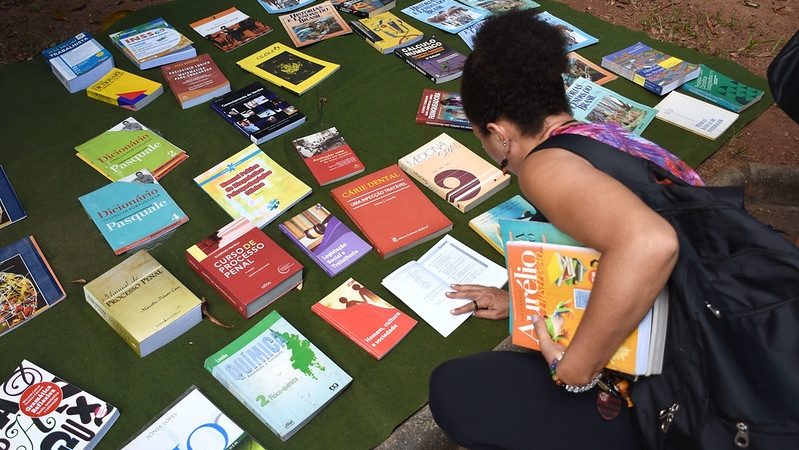 Prefeitura estimula o acesso à literatura no Parque Ecológico do Eldorado